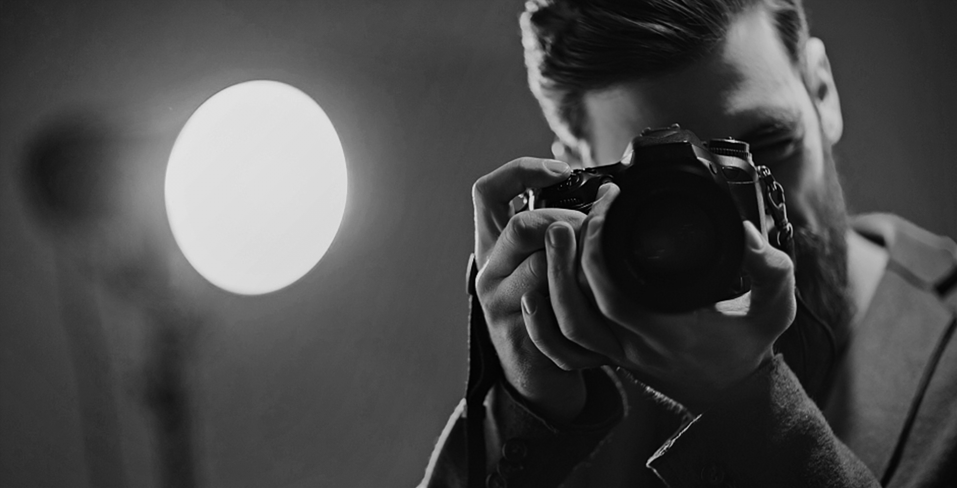 Committed to R&D, production and sales of light source in photography and videography industry